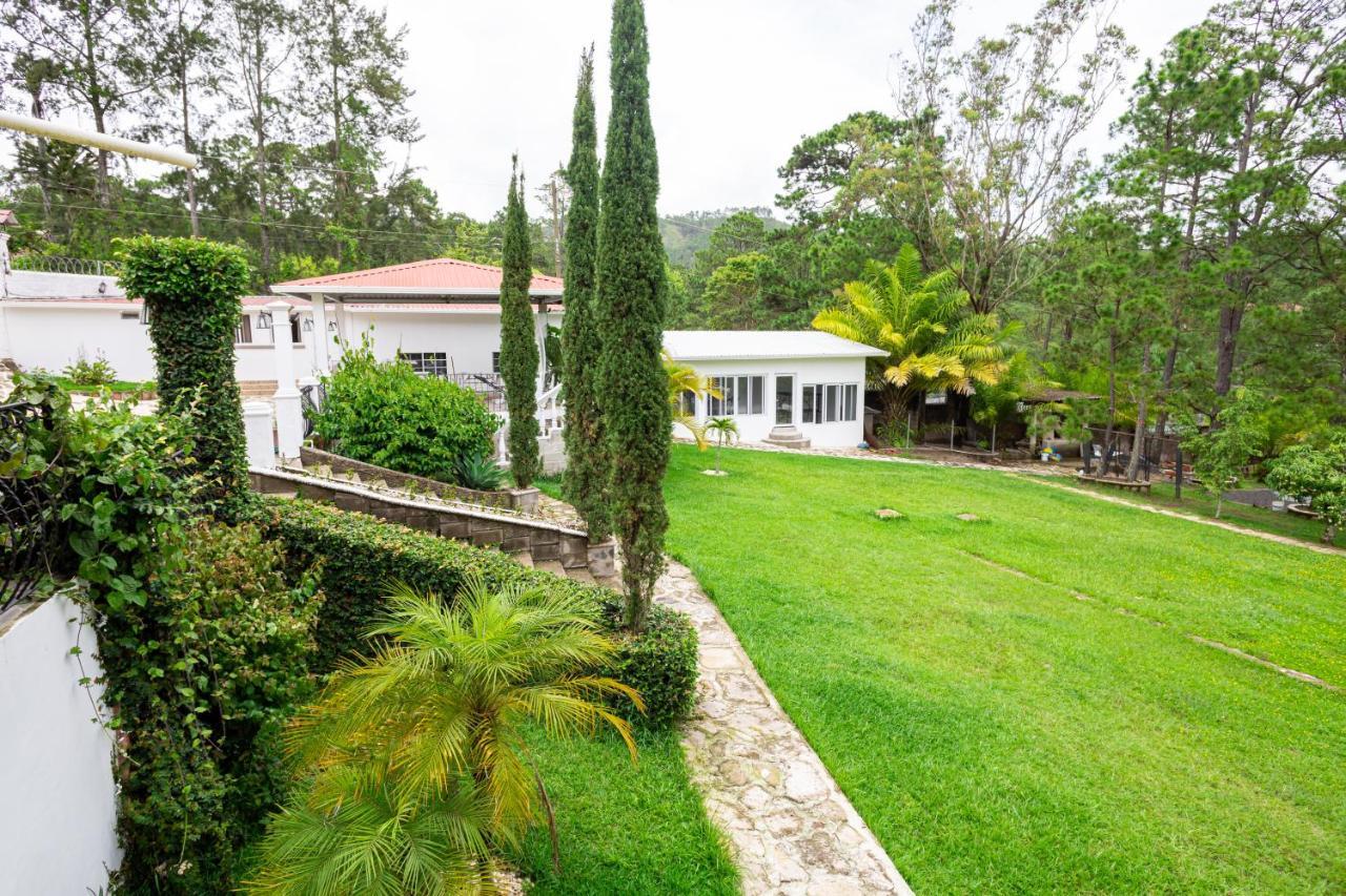 Hotel Cocoview, Bar & Restaurante Valle de Ángeles Esterno foto